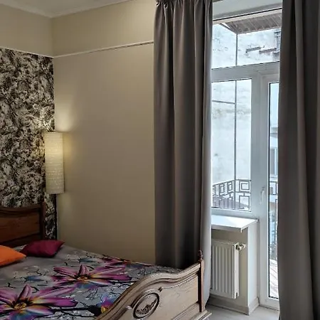 Apartamento в центре торговая 6